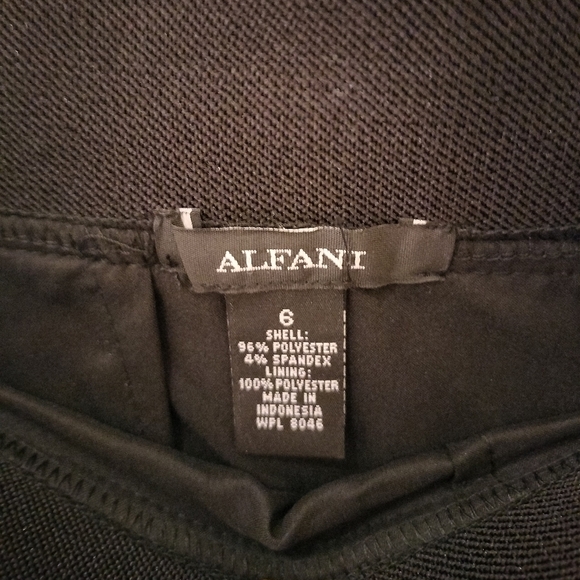 NWT Alfani Ruffle Skirt Size 6 - Picture 4 of 4